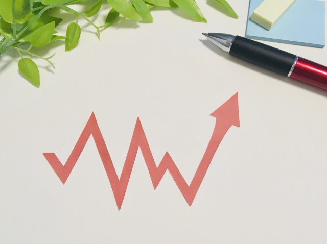 レンタル彼氏の利用者数を調査した記事のアイキャッチ